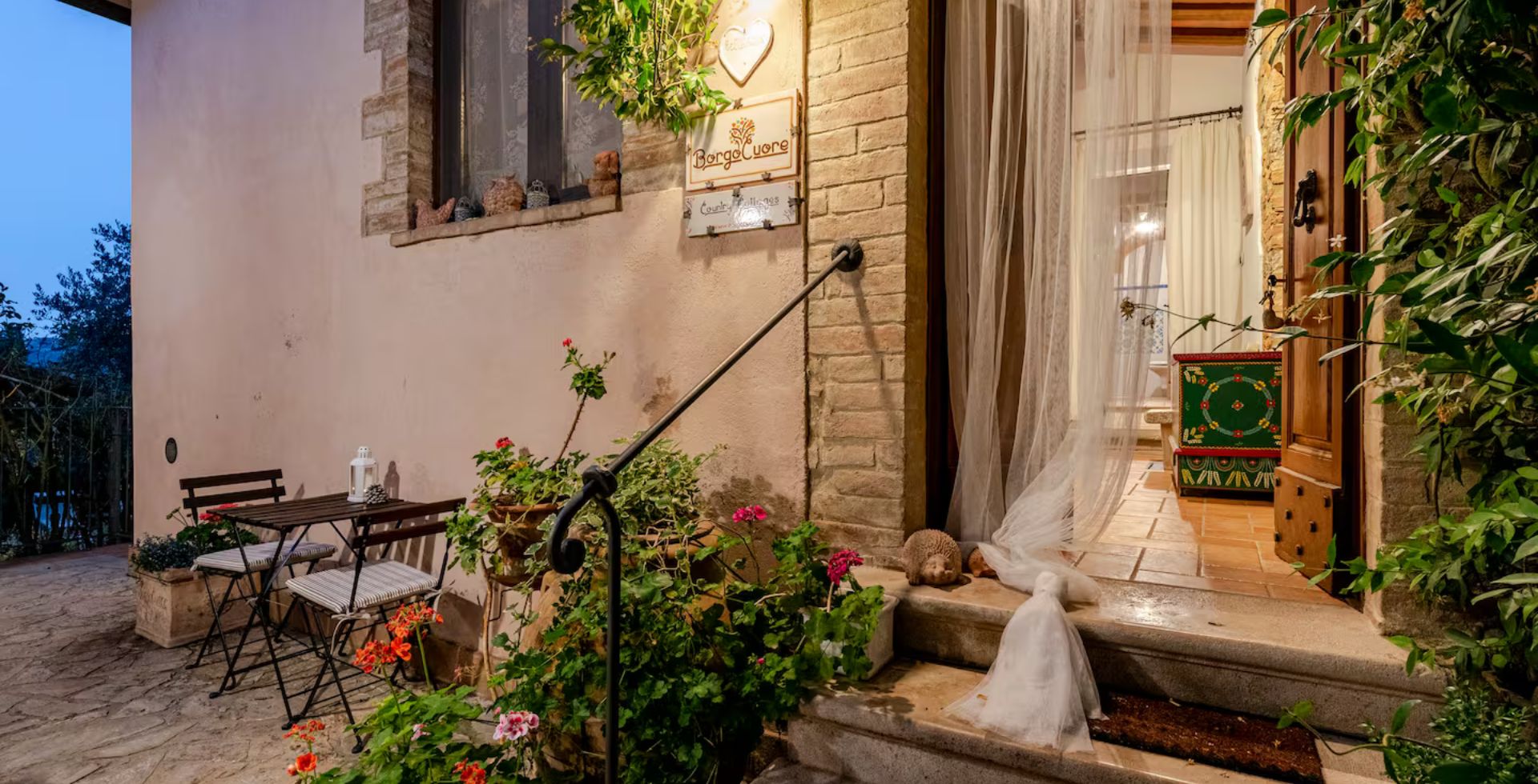Cottages in pietra di BorgoCuore